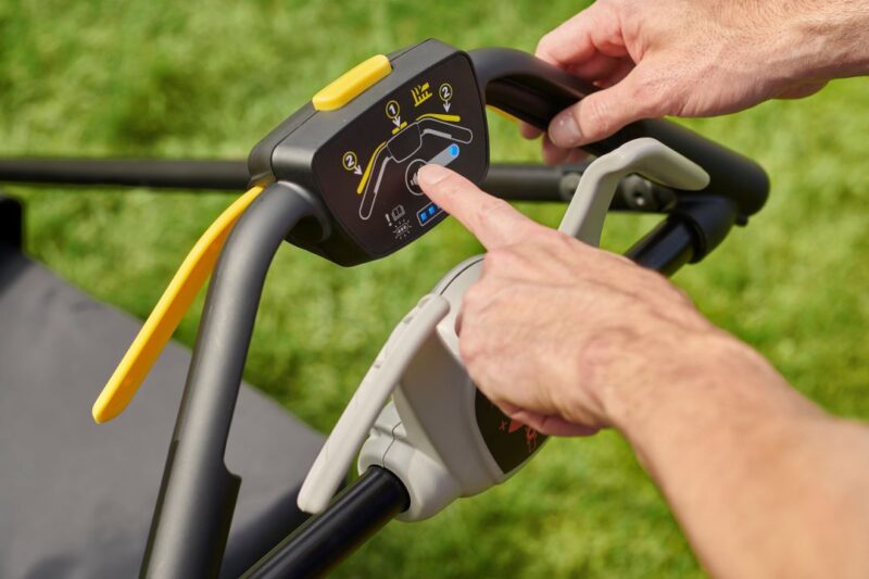 Honda HRX476XB 19" Self Propelled (Variable Speed) Battery Lawnmower Plus FREE 6Ah Battery & Charger - Image 5
